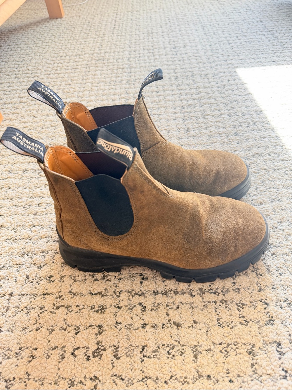 Blundstone Lugsole Olive Suede Chelsea Work Boots - Womens 9.5/Mens 7